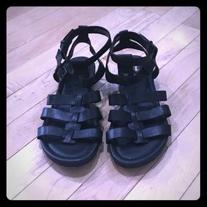 Black Leather Clark’s Artisan Sandals